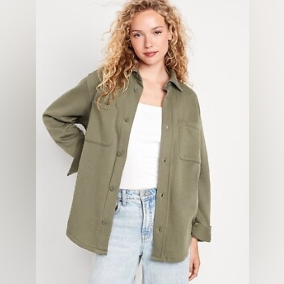 Forever 21 Jackets & Blazers - Forever 21 Green Oversized Shacket